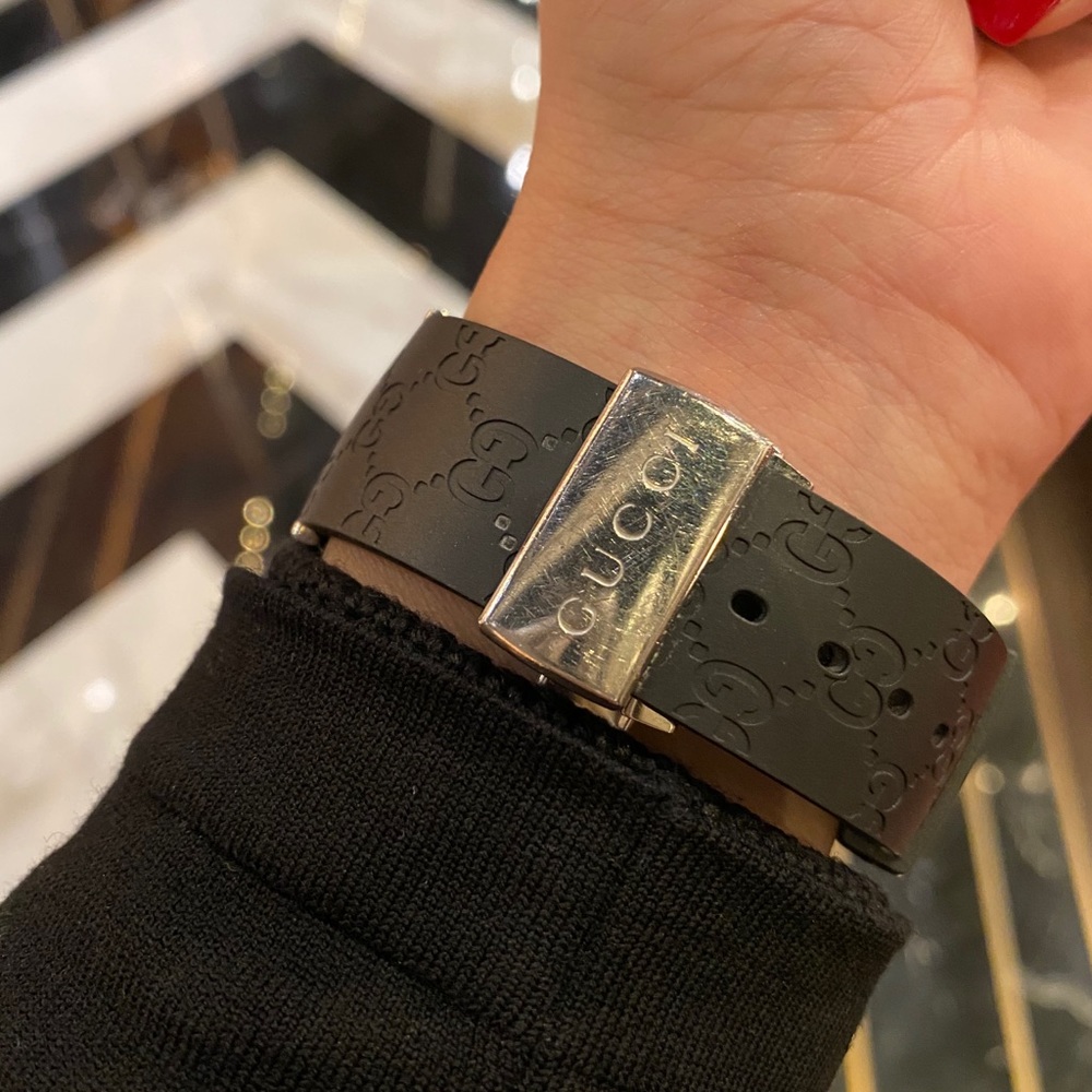 Limited Edition💥 unisex steel Gucci digital watch with DIAMONDS on the bezel ✨✨ - Picture 5 of 12